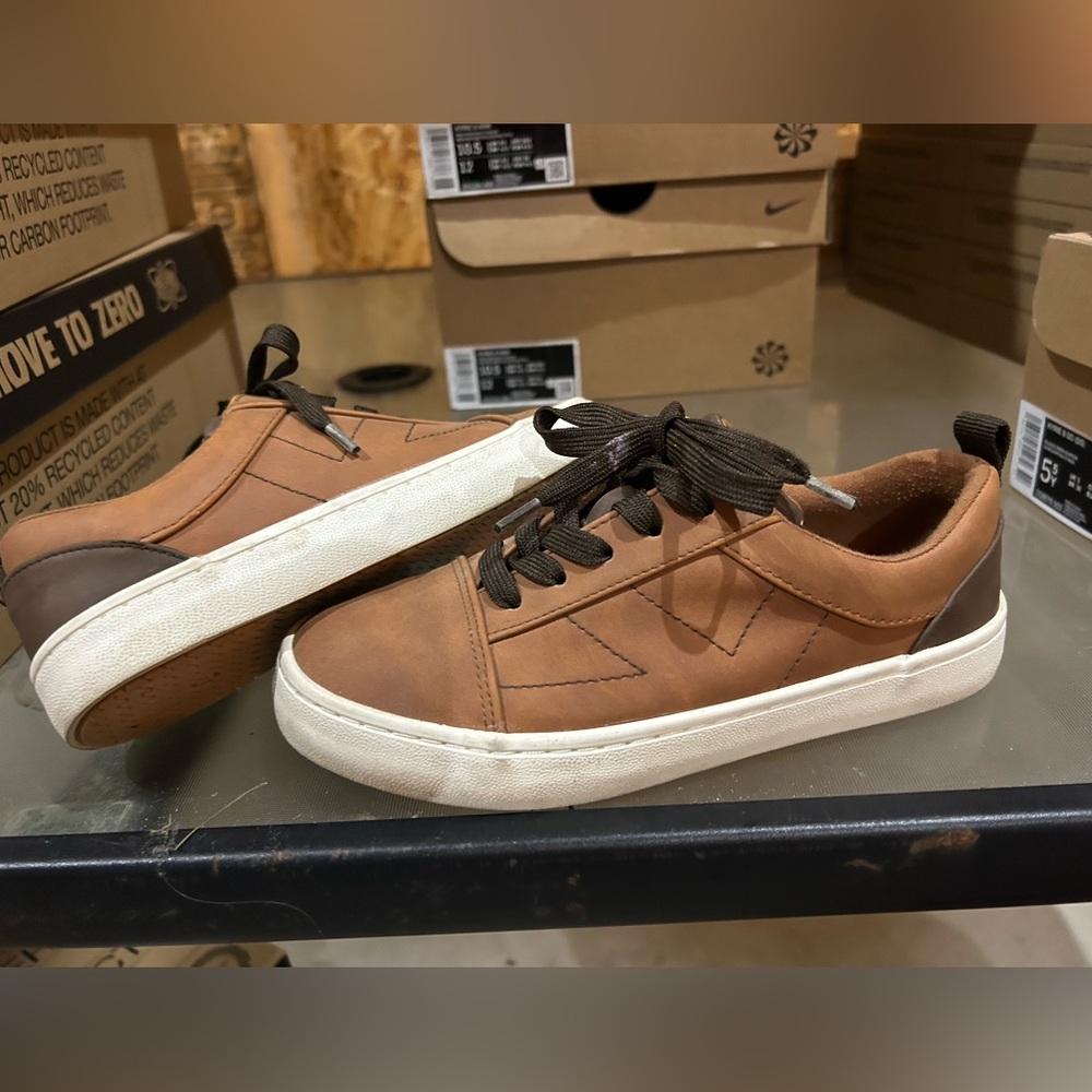 Cat & Jack Brown and White Sneakers Casual Low-Top Design